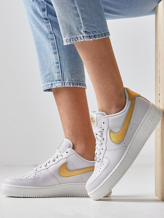 SAPATILHAS NIKE AIR FORCE 1 07 MTLC AR0642 001